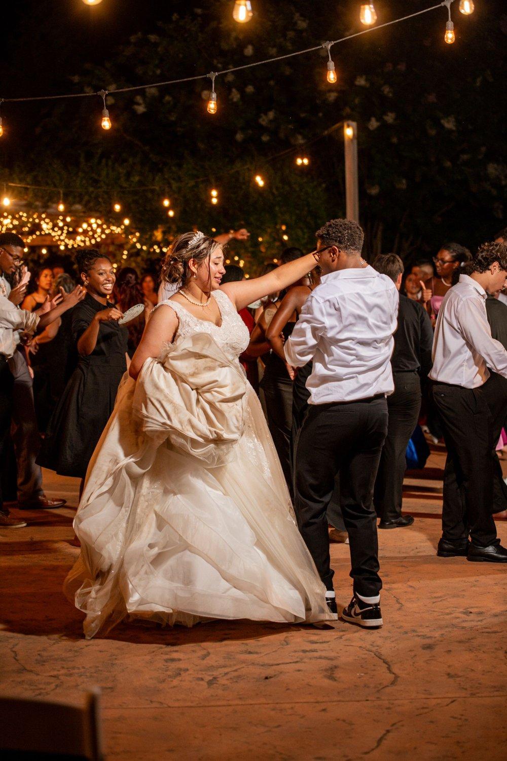 carousel-hero-element image-14