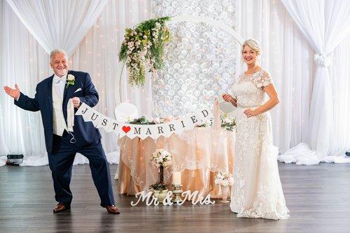 mobile - carousel-hero-element image-2